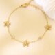 Ανακαλύψτε το Lysea Golden Flower. Ένα κομψό Ατσάλινο Βραχιόλι Λουλούδι με Rhinestones, αδιάβροχο και υποαλλεργικό, που προσφέρει διαχρονική λάμψη και στυλ.