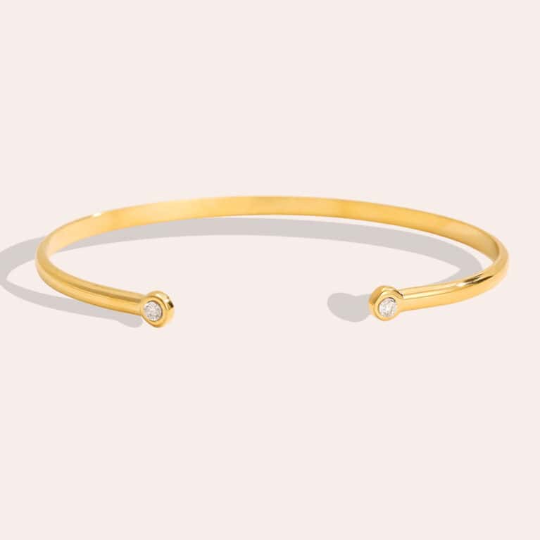 Λεπτό Ανοιχτό Βραχιόλι Βέργα Ελεονώρα από Ατσάλι 316L με Ένα Ζιργκόν σε Κάθε Άκρη σε Χρυσό ή Ασημί
