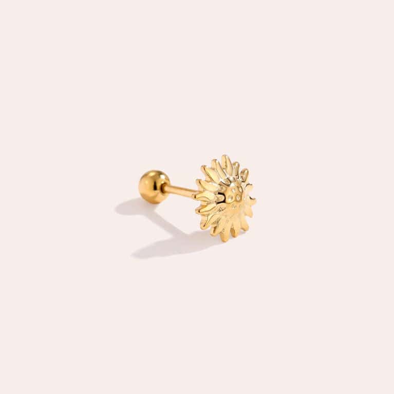 Piercing Λέρος από Ατσάλι 316L σε Σχήμα Ήλιου με Ανάγλυφες Ακτίνες 7 mm σε Χρυσό ή Ασημί